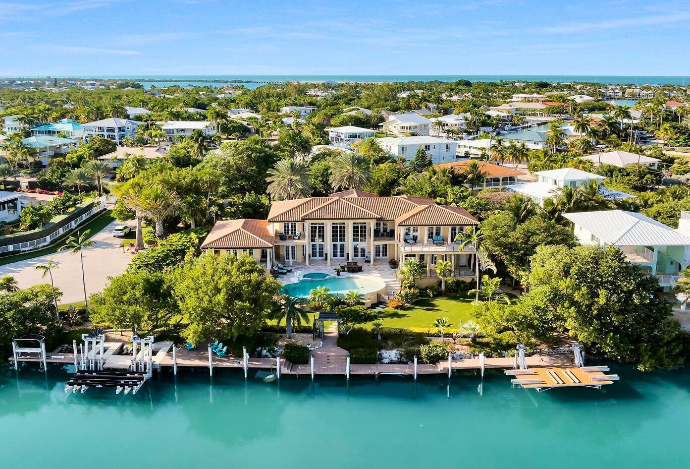 A beautiful property in Duck Key, FL
