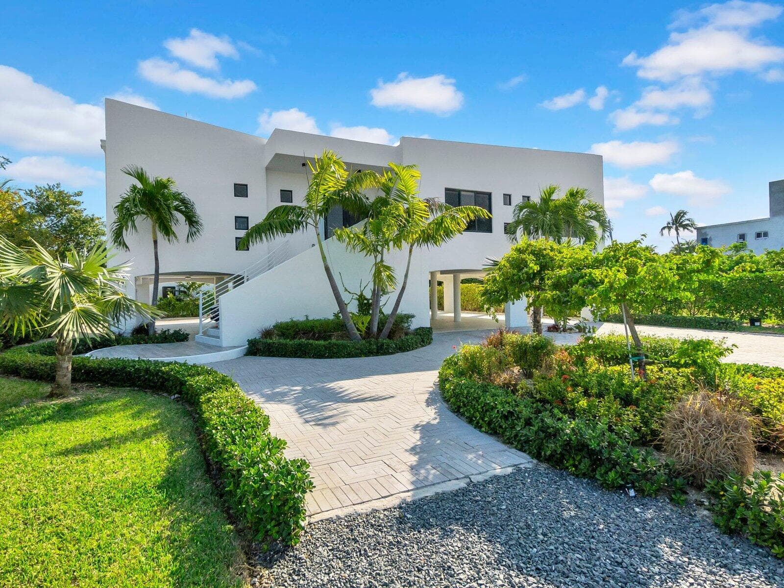 A beautiful property in Duck Key, FL